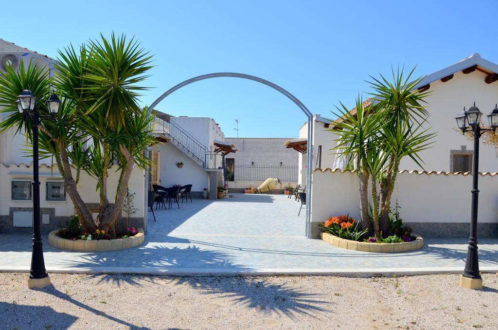 B&B Il Baglio Locogrande Luaran gambar